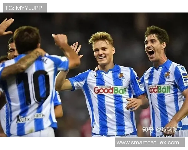 曼彻斯特联迎战皇家社会期待精彩对决双方球迷热情高涨气氛火爆